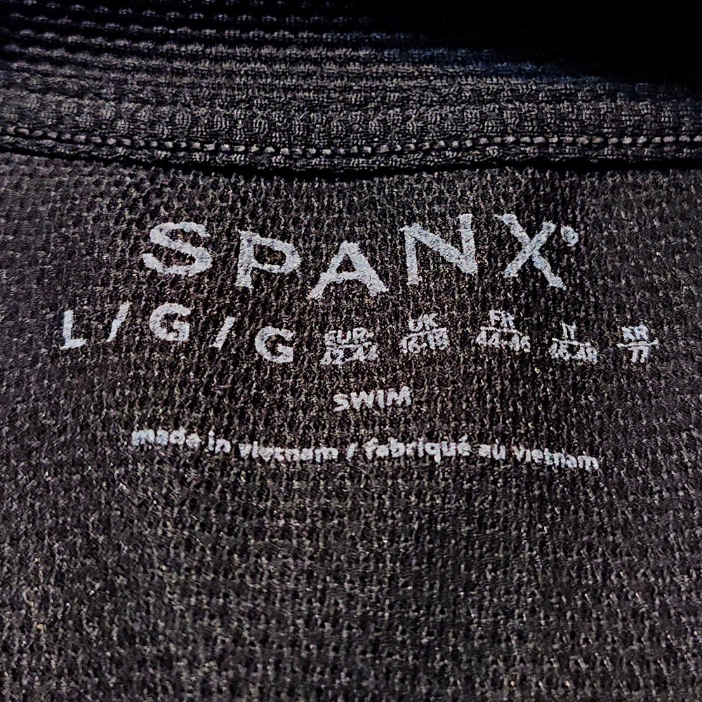 SPANX Swim Pique Long Sleeves Swim Shirt - Picture 4 of 4